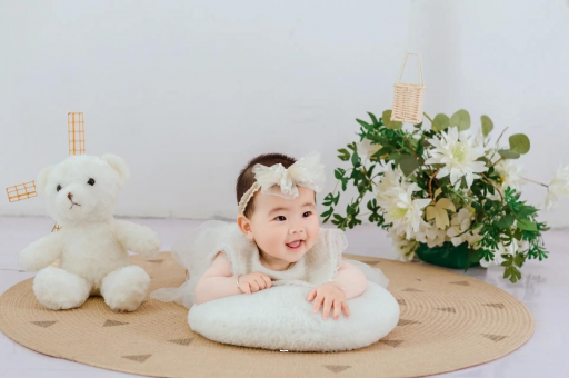 屯昌宝宝多久会抬头